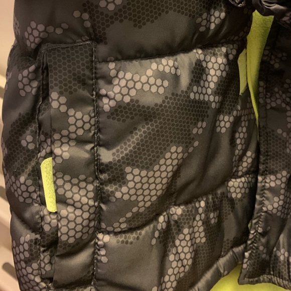 Xersion Boys Camo Puff Coat 8📘 - Picture 4 of 6